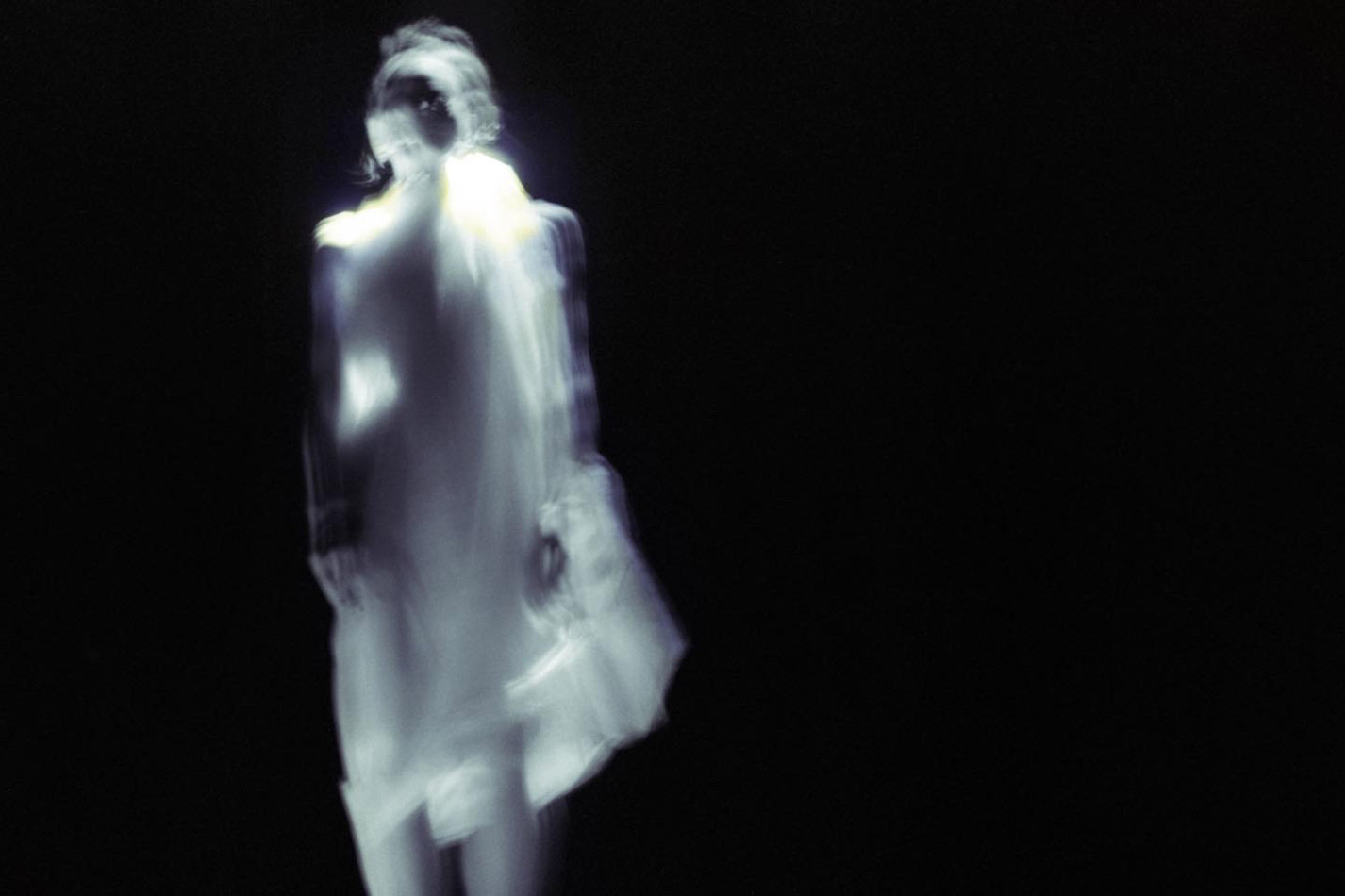 Saskia butoh performance