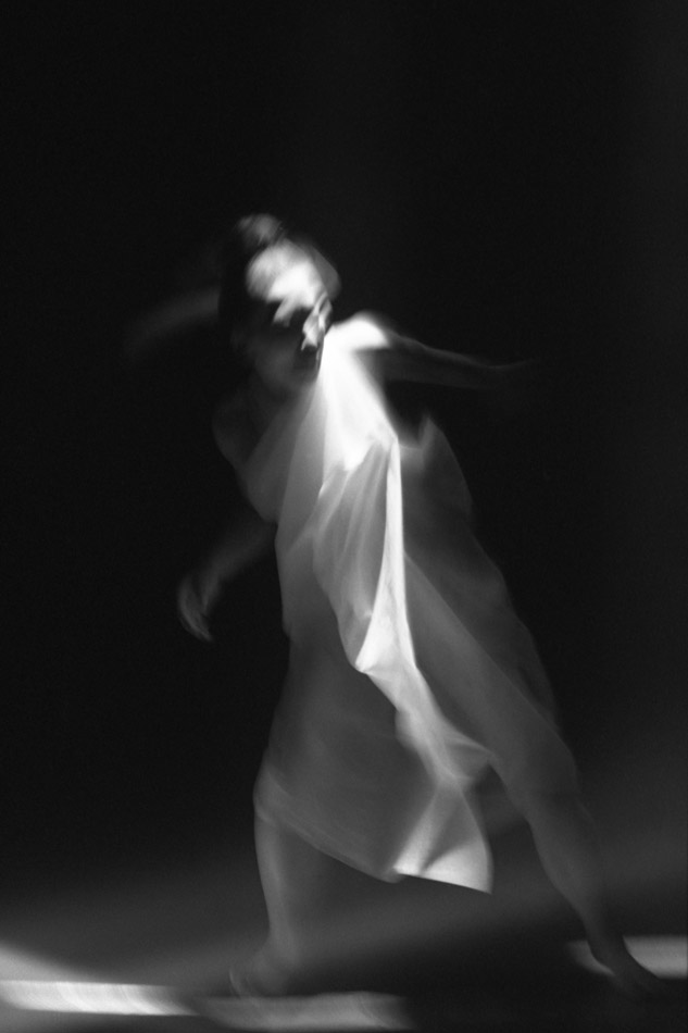 Saskia butoh performance